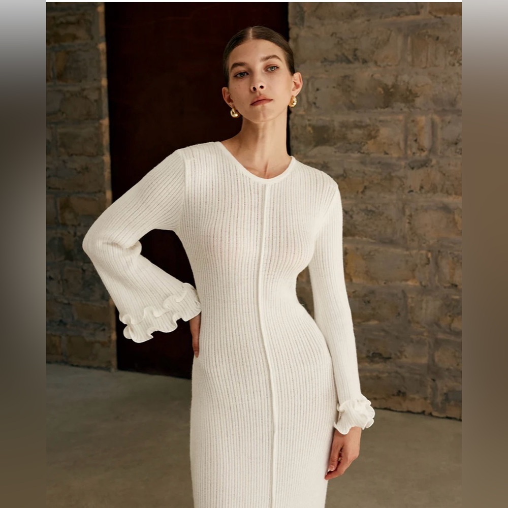 Elegant White Knit Dress